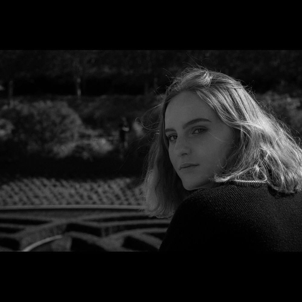 Meet your Posher, Laurel